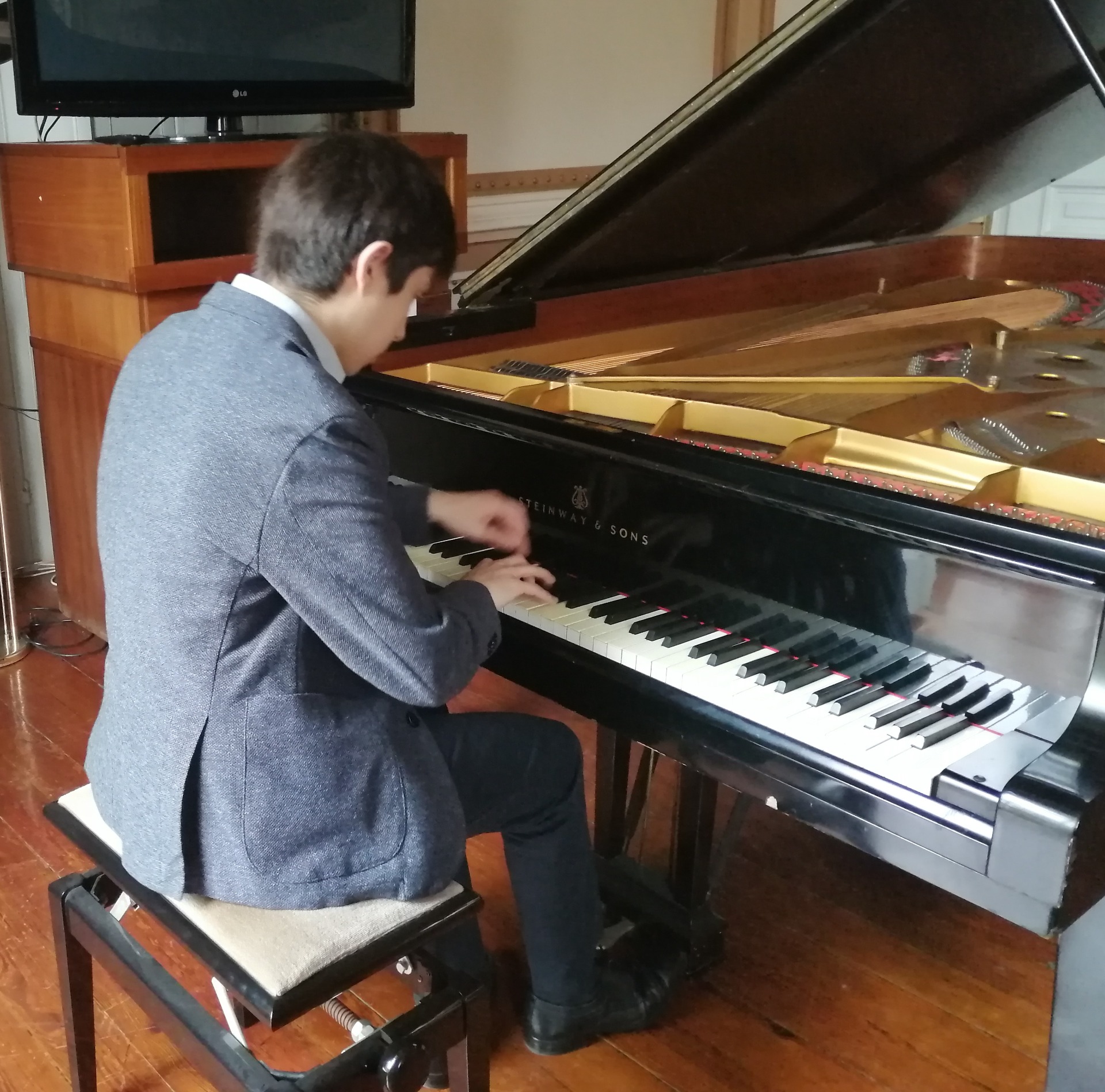 En el piano del Club de Regatas de Santander